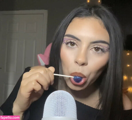 Tingly Asmr_ étoile de haute qualité archive