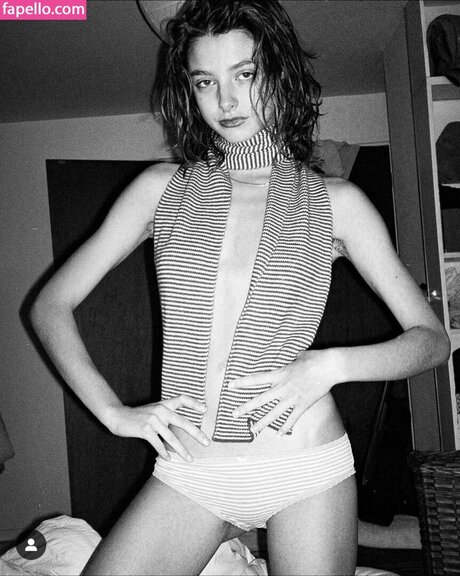 Ava Kalitowski jolie star du porno archive