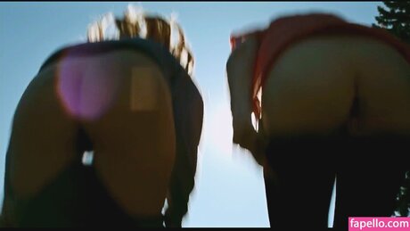 June Diane Raphael star du porno xxx des photos