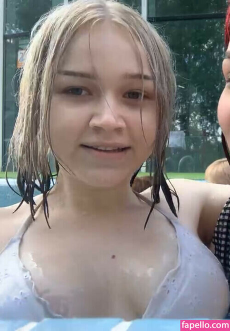 petite blonde onlyfans nus xxx photos