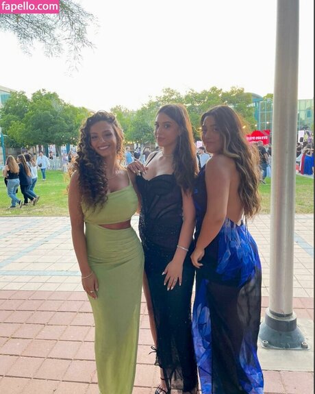 tatouages ​​blonds onlyfans sexy exclusif photos