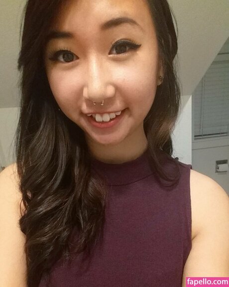 Sophia Phan star du porno belle photos