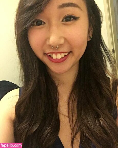 adolescente blonde onlyfans art érotique photo