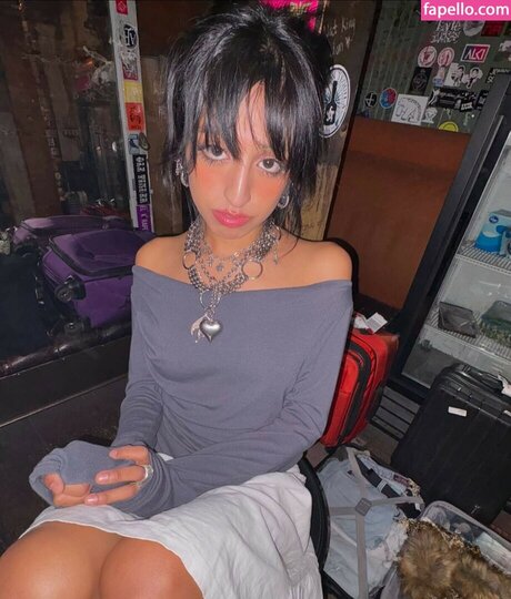 Aislinn Ritchie modèle sympa galerie