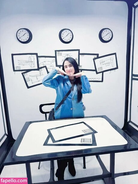 Amy Roberts modèle magnifique collection