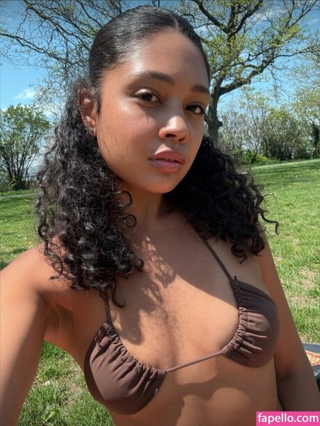 Sasha The Sommelier modèles nus galerie