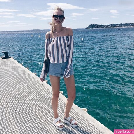 lingerie ébène onlyfans érotique sympa galeries