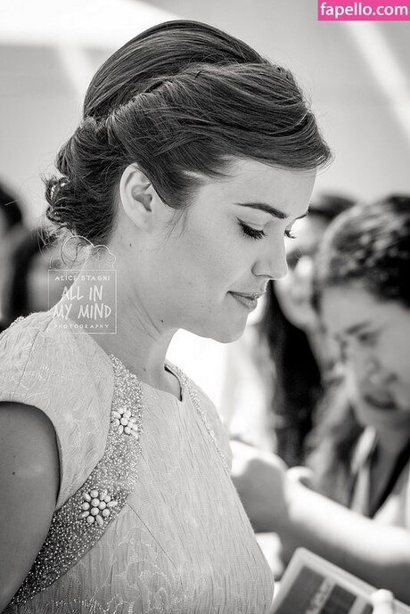 Megan Boone actrice de nus images