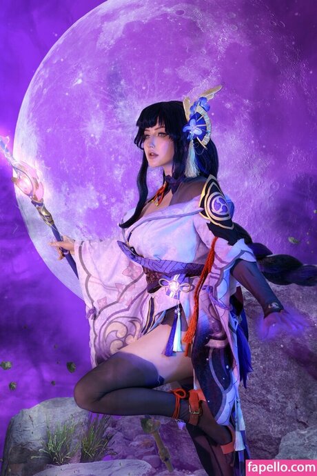 Elena Kyalviyainen actrice érotique galeries