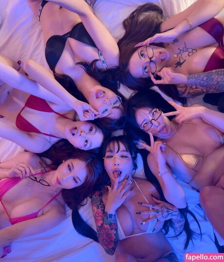 Katsuki Ren modèle magnifique image