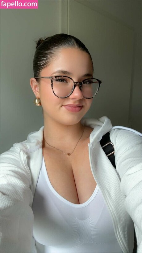 joi uniquementfans chaud de haute qualité image