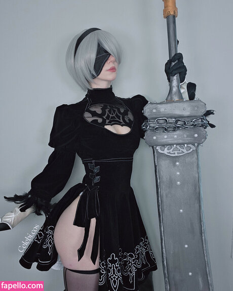 Celebi cos modèle sexy archive