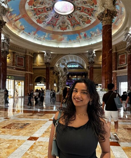 Abby Govindan actrice hd des photos