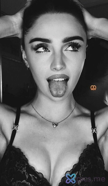 Lucy Blanc actrice porno galerie