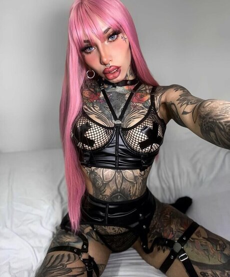 Divinajuventu modèle sympa photo