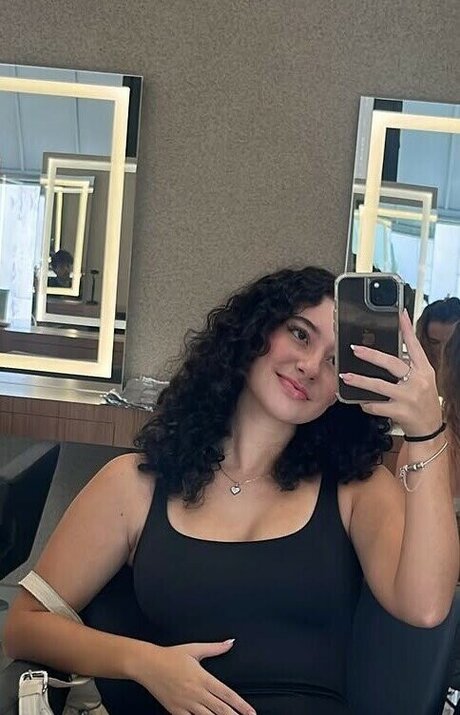 Vtzadaax jolie star du porno galerie