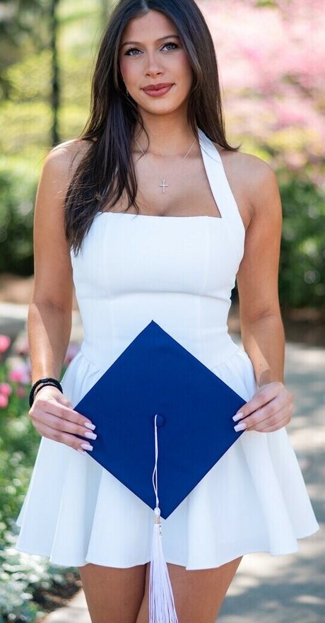 Nicolena Schoonmaker Nicolenaschoonmaker actrice exclusive collection