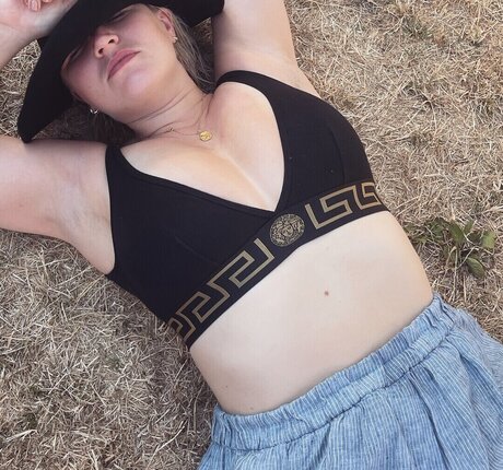 Rebecca Lucy Taylor belle actrice image