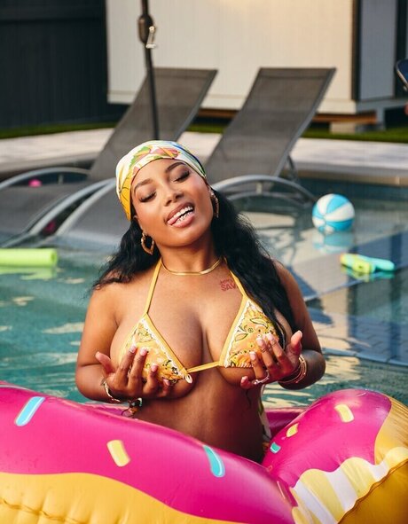 kortynie star du porno adulte galeries