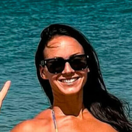 Ashley Egerton jolie actrice des photos