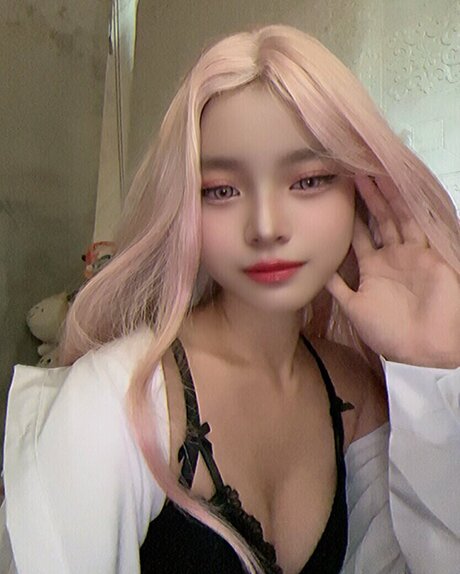 Shayri May Tagyamon nus star du porno collection