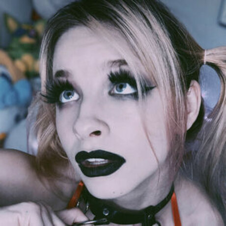 xKayweex star exclusive image