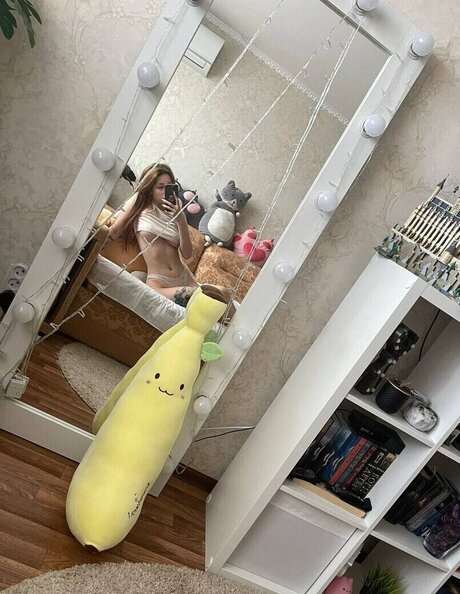 leonesan xxx star du porno photo