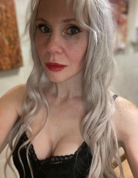 Donna Shepherd joli modèle galerie