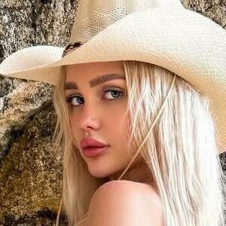 iamvikaap m mannequin collection