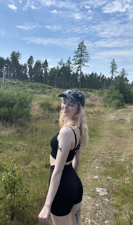 mayadoran modèle hd des photos