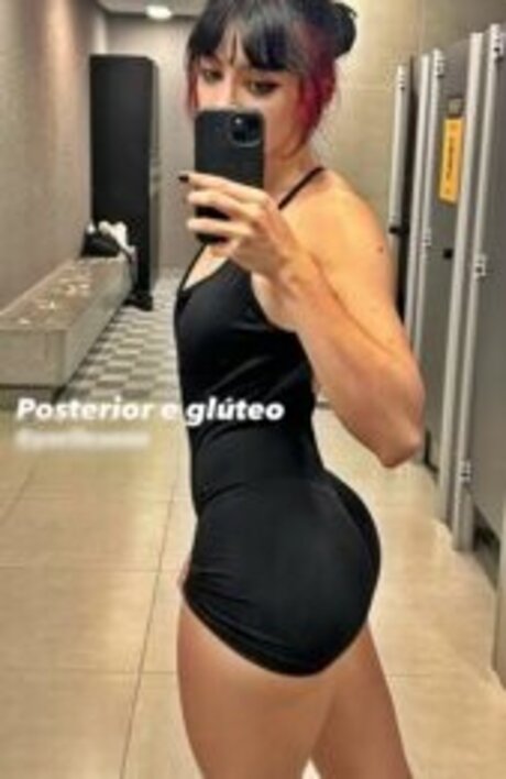 Vaneeeer_ jolie star du porno galerie