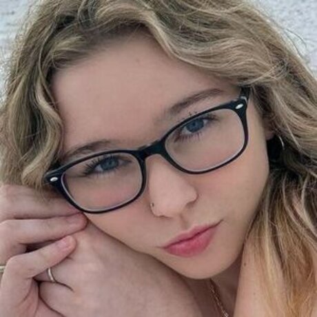 iisabellarosee jolie étoile archive