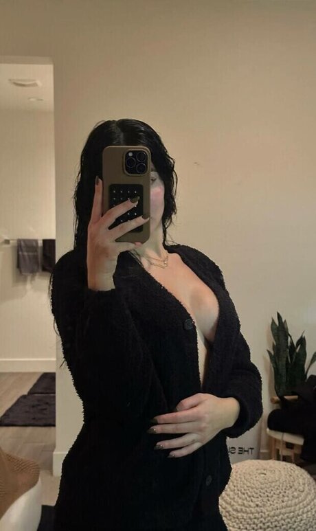 Sara Hesri modèle joli images