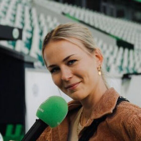 Merle Frohms star du porno adulte photo