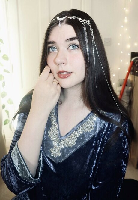 petits seins potelés onlyfans chaud et sexy archive