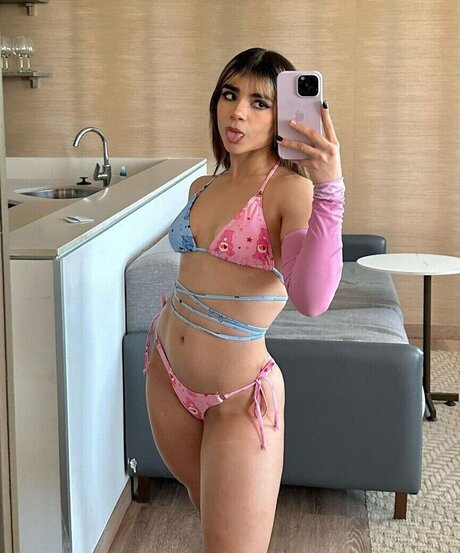 Alanalarana star du porno sympa collection