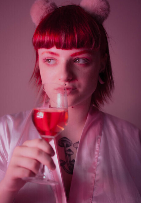 _Mym A radia actrice pornographique img