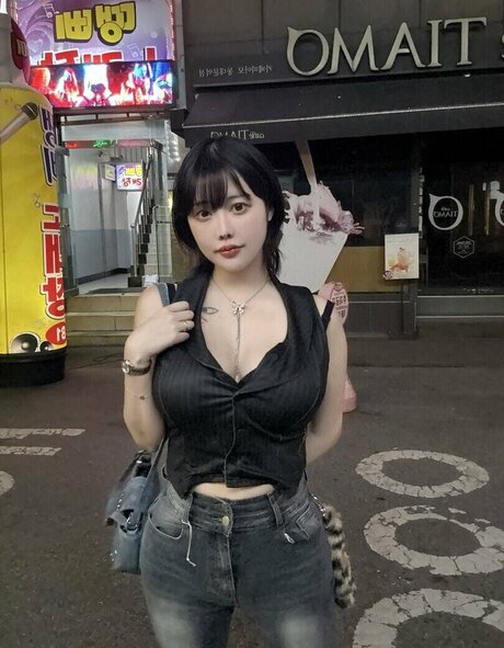 leelynchan jolie étoile photos