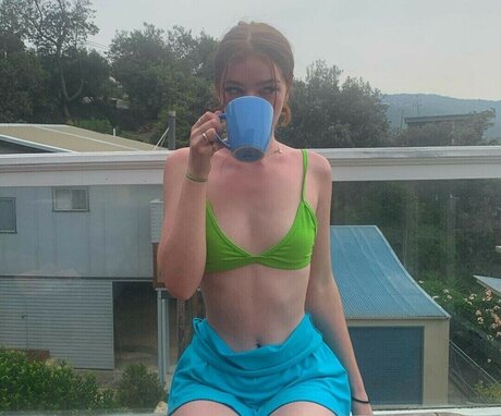 cameltoe uniquementfans porno nu image