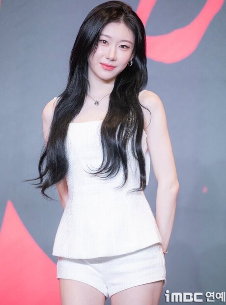 Chaeryeong actrice nue img