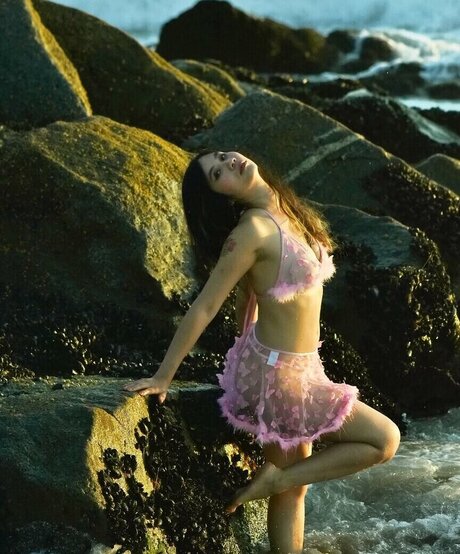 Bessy Q art étoile img