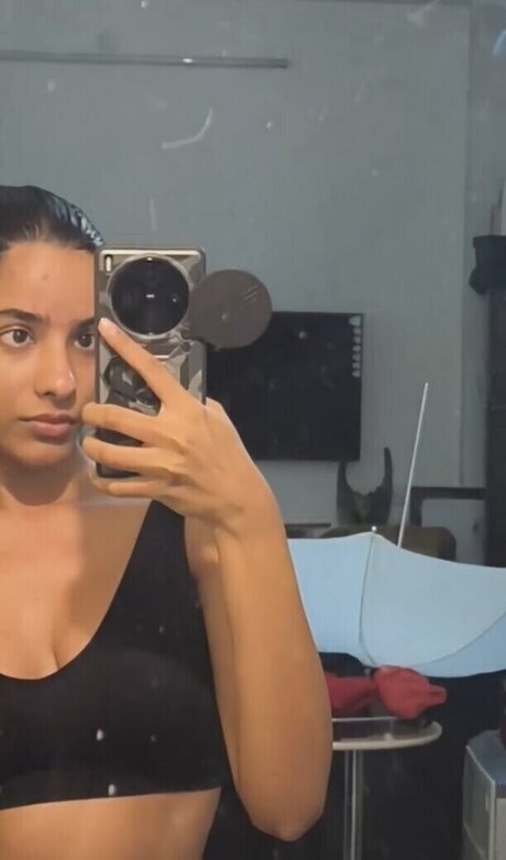 Aurora Sinclair modèle sexy photo