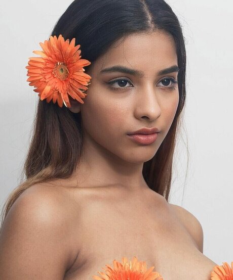 Aurora Sinclair star du porno chaude galerie