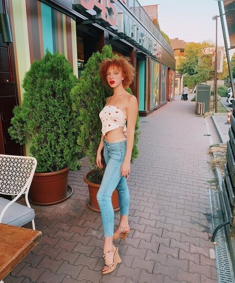 Anna Ermakova haut étoile images