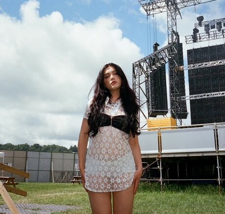 Alessi Rose jolie étoile des photos