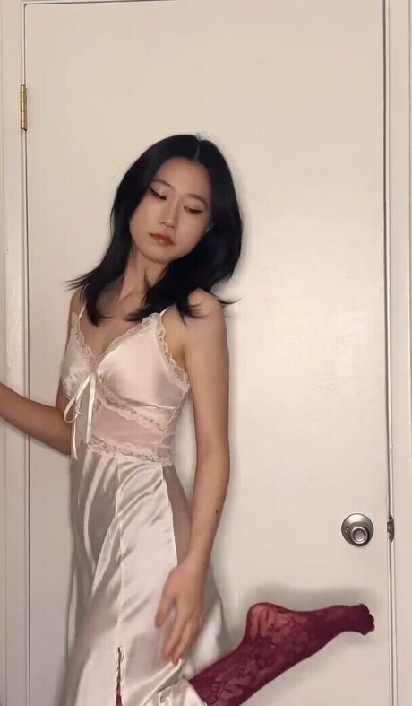 Lo3tus actrice érotique galeries