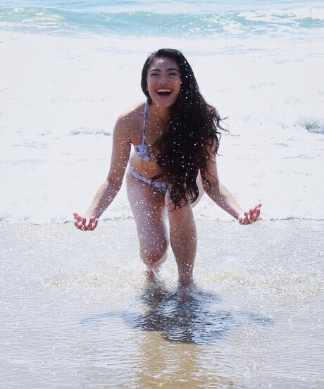 Allison Yellow actrice adulte galerie