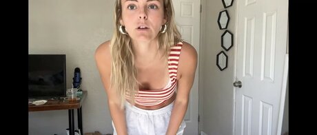 Beez ASMR étoile xxx galerie