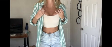 adolescente blonde onlyfans belle gratuite archive