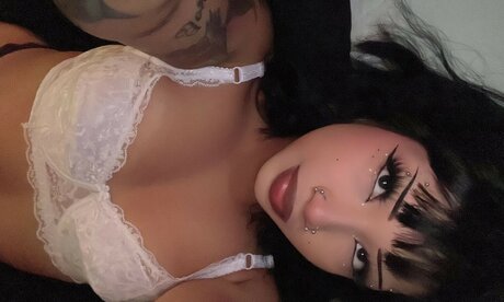 Sarynthia actrice de grande qualité des photos